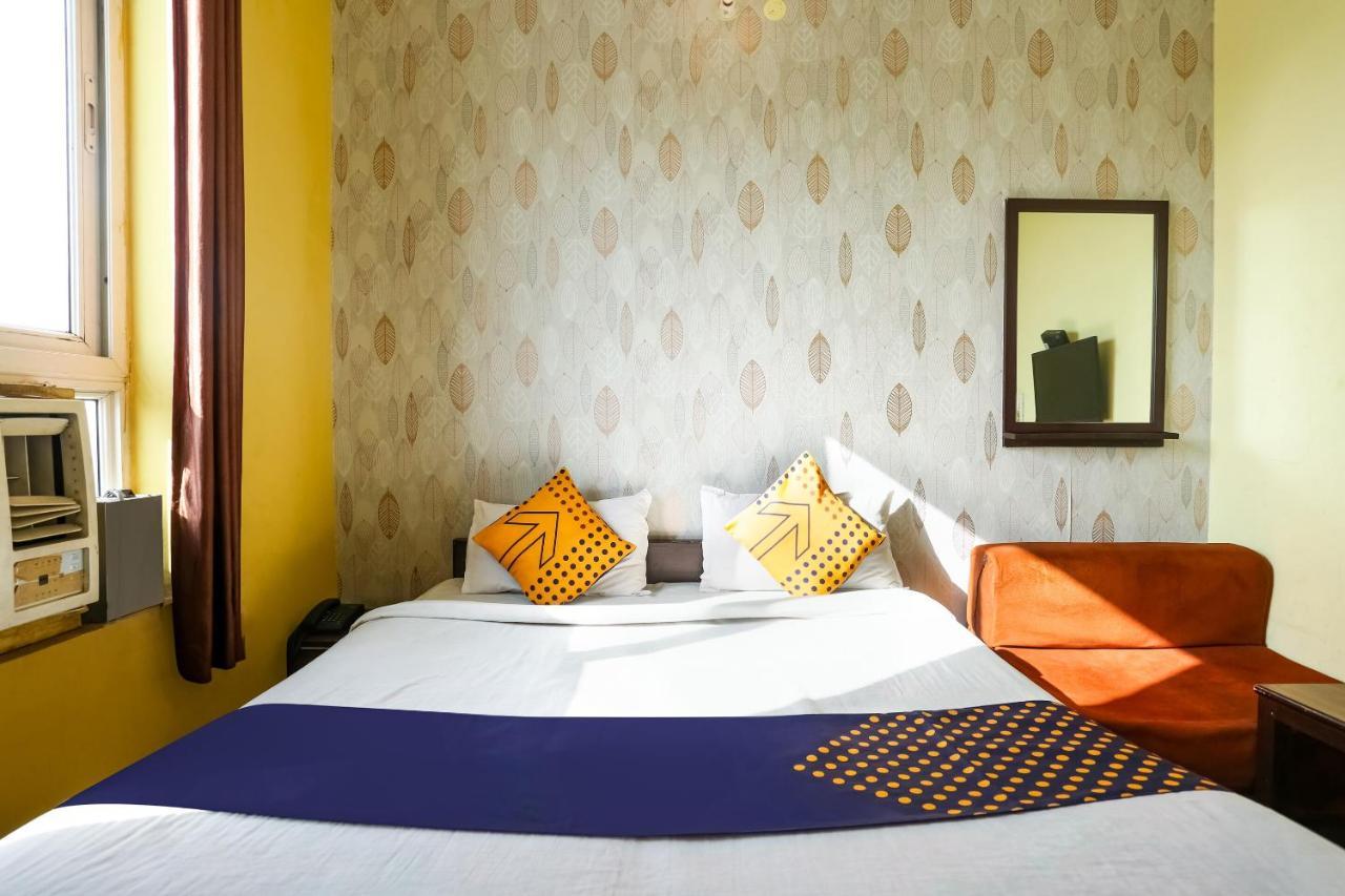Spot On 72060 Hotel Kaushik Kakarmatha Buitenkant foto